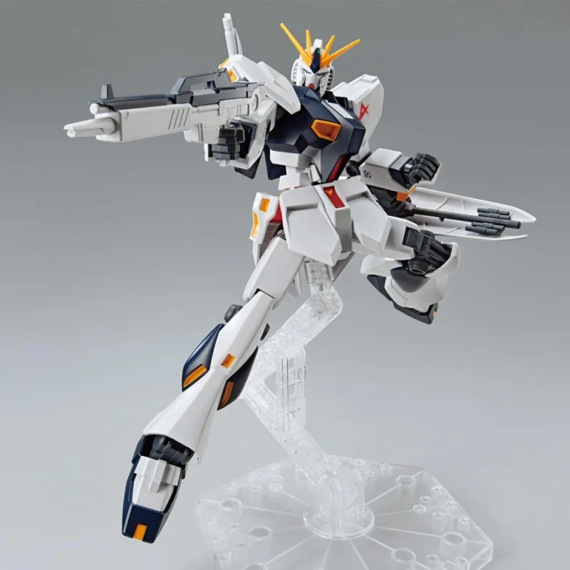 Bandai EG RX-93 ν Gundam (Mobile Suit Gundam: Char's Counterattack)