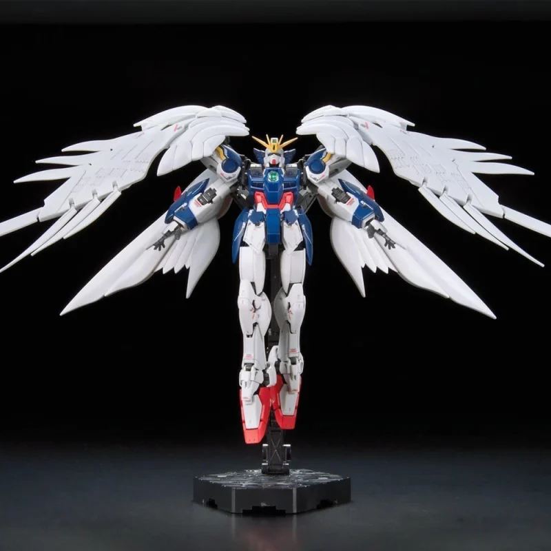 Bandai RG-EE XXXG-00W0 Wing Gundam Zero EW (Mobile Suit Gundam Wing: Endless Waltz)